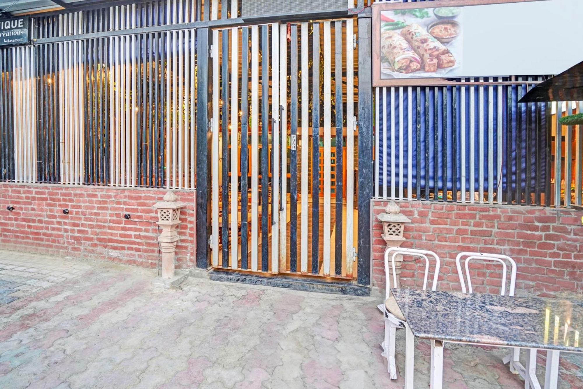 Super Collection O Mathura Near Railway Station 外观 照片